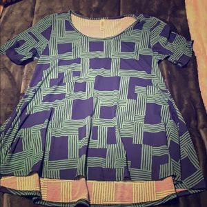 LulaRoe short sleeve shirt 👚